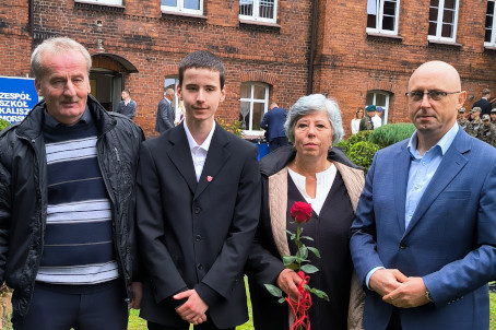 Zdjęcie: Święto Szkoły i ślubowanie uczniów klas pierwszych w Zespole Szkół Kaliszu Pomorski,