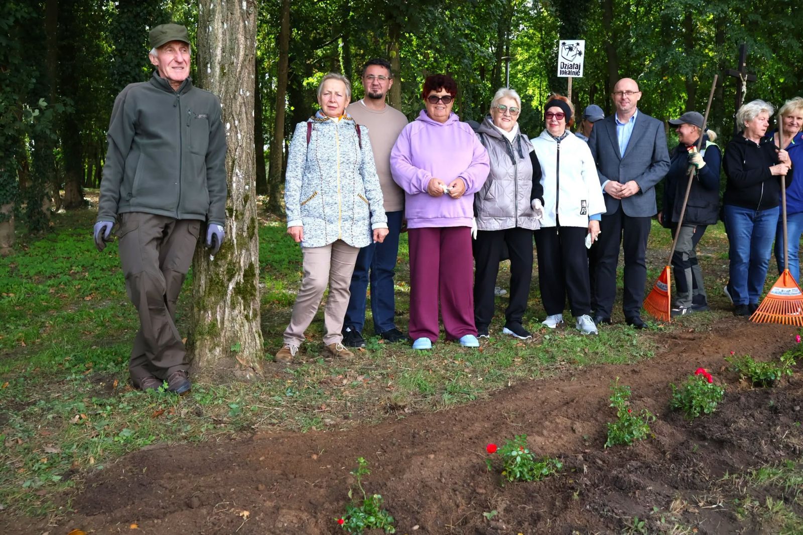 Zdjęcie: Śladami przeszłości – historyczny park znów nabiera kolorów