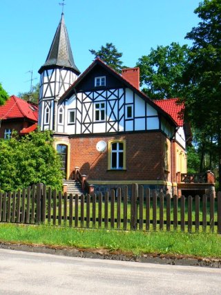 Borowiec &ndash; dworek myśliwski z pocz. XX w.