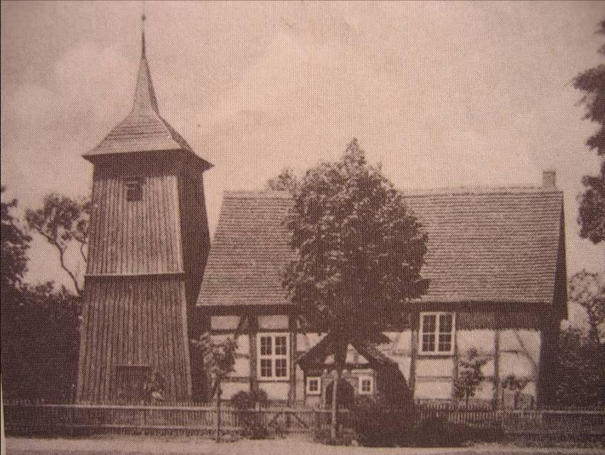 Kości&oacute;ł ewangelicki w Zatomiu - 1615 rok Fot. H.R